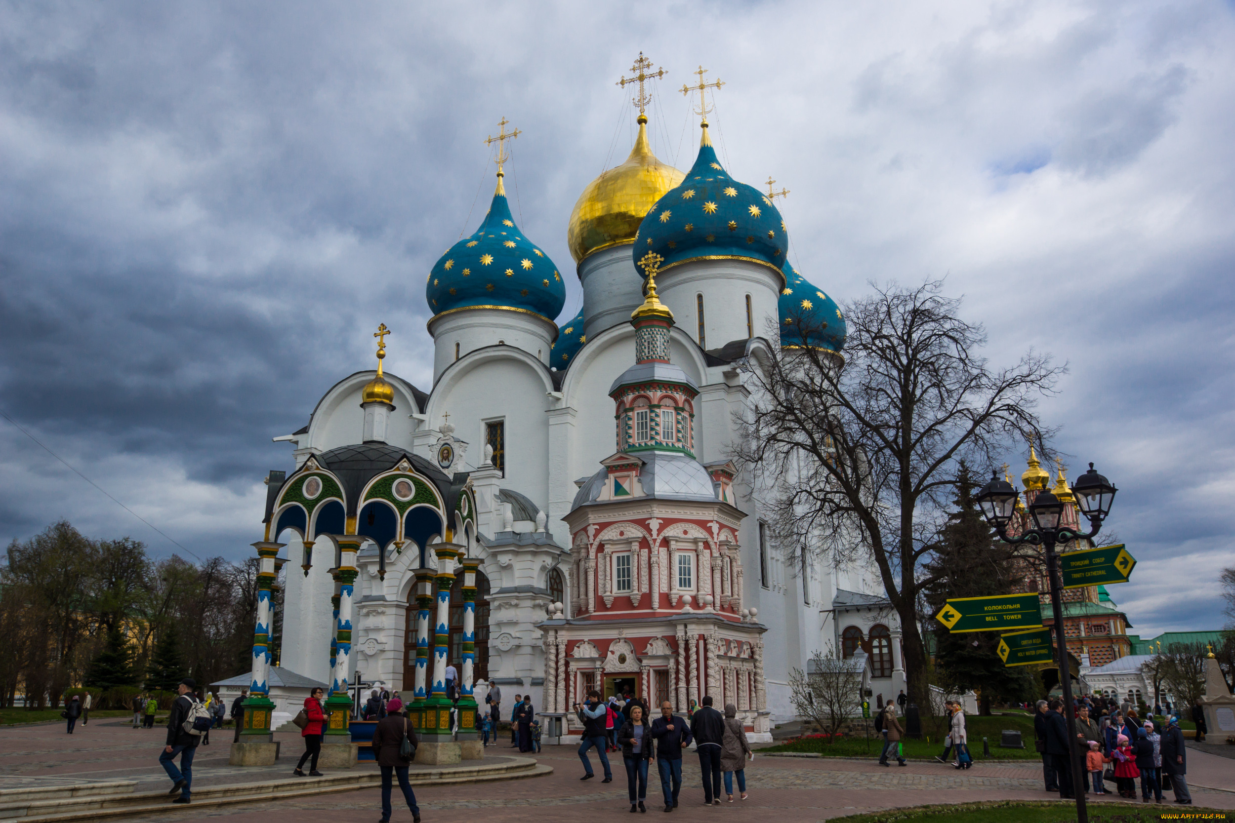 Купола церкви Радонежский